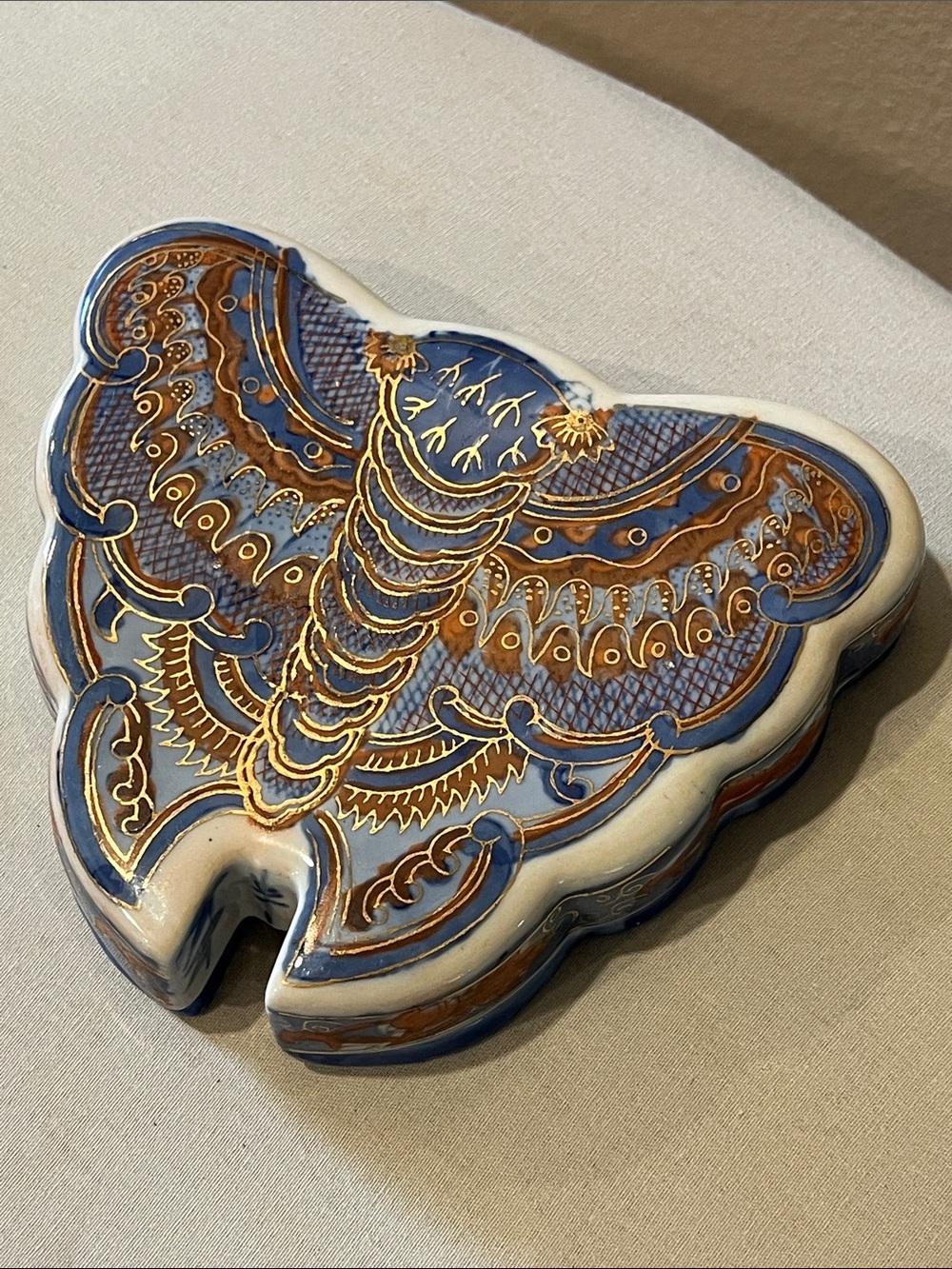 Ceramic Butterfly Moth Trinket Box With Tray Inserts - Picture 3 of 11